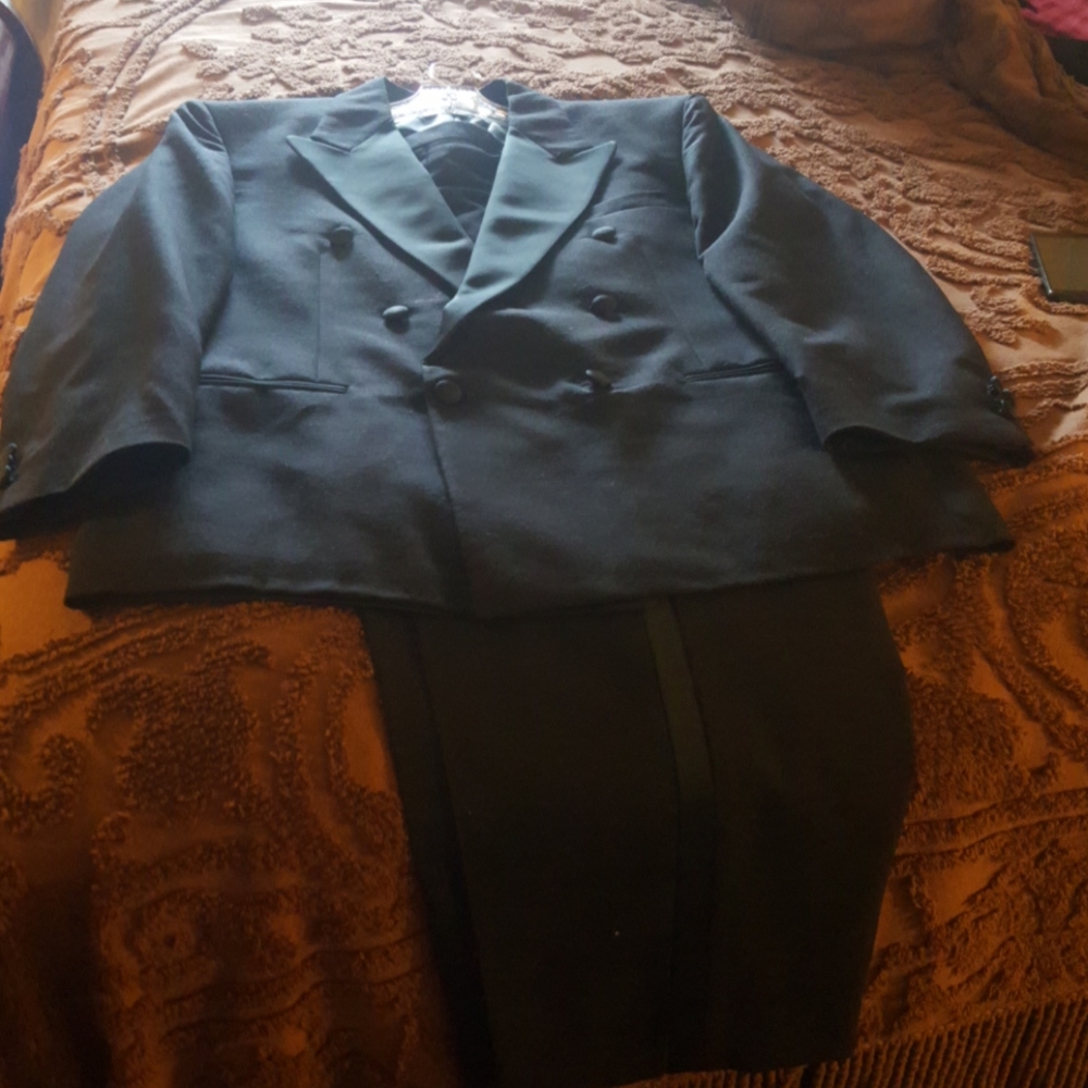 Ladies Tuxedo